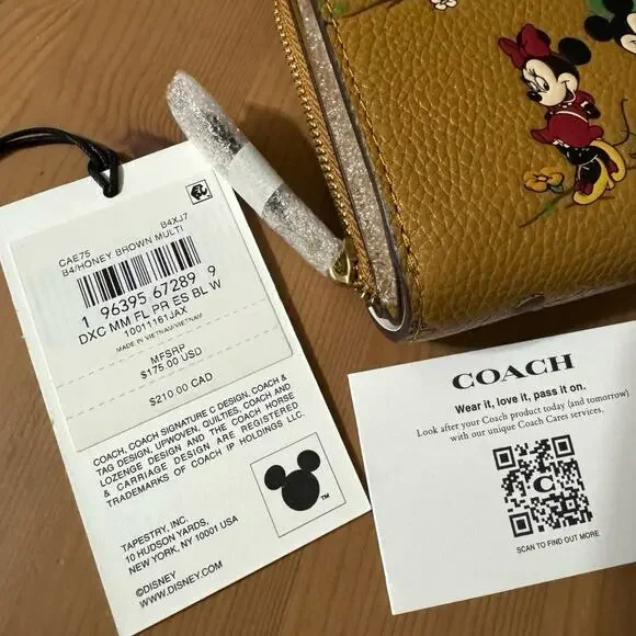 🐭Disney X Coach Essential Billfold Wallet With Mickey Mouse And Friends - Picture 10 of 11